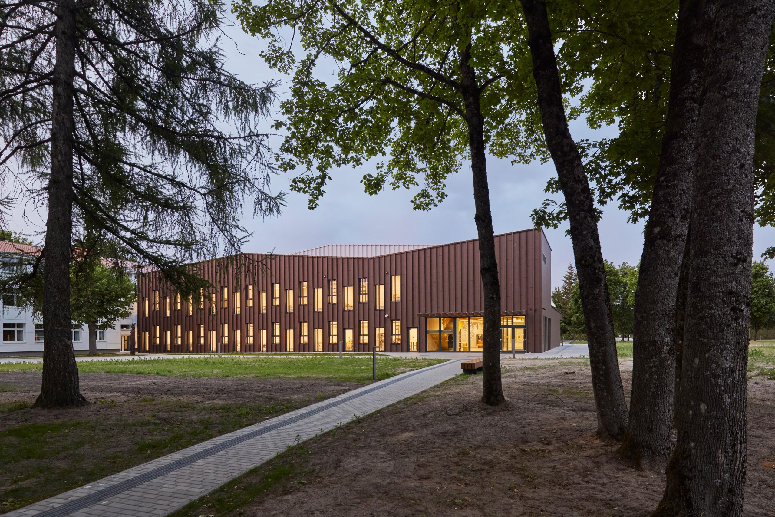 School and Sports Hall in Zapyškis, Kaunas County